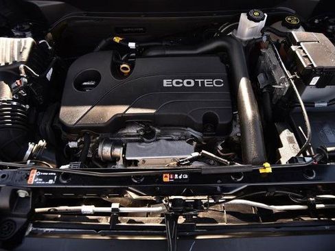 Used 2020 Chevrolet Equinox LS w/ LPO, Cargo Package image 24