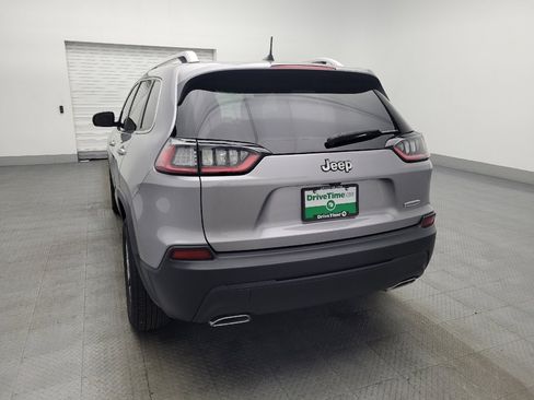 Used 2019 Jeep Cherokee Latitude Plus image 5
