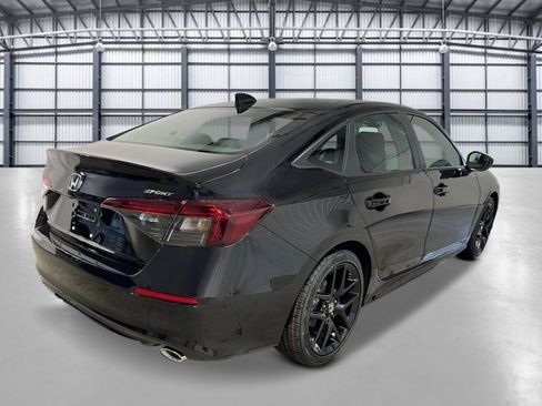 Used 2025 Honda Civic Sport image 5