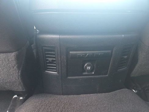 Used 2022 RAM 1500 Classic SLT w/ Electronics Group AWD/4WD image 40