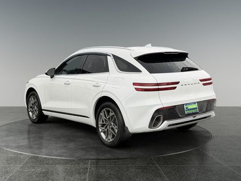 Used 2022 Genesis GV70 2.5T w/ Select Package AWD/4WD image 7
