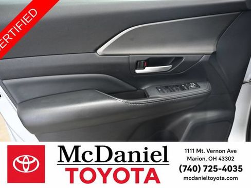 Certified 2025 Toyota Grand Highlander AWD image 29