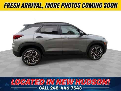 Used 2024 Chevrolet TrailBlazer RS w/ Driver Confidence Package AWD/4WD image 3