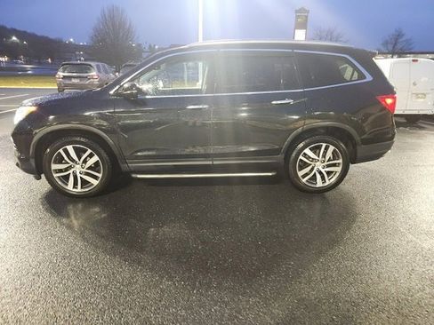 Used 2016 Honda Pilot Touring image 6