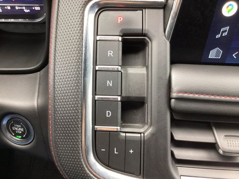 Used 2022 Chevrolet Tahoe RST w/ Sport Performance Package image 29