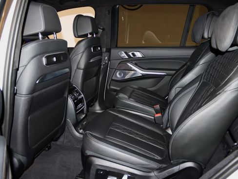 Used 2024 BMW X7 M60i image 61