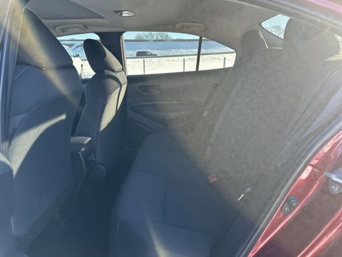 Used 2022 Toyota Corolla LE w/ LE Premium Package image 29