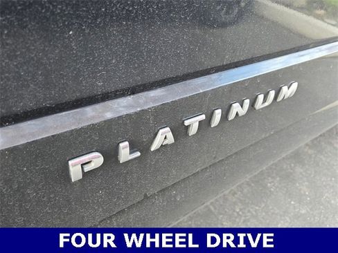 Used 2015 Ford Expedition Platinum image 5