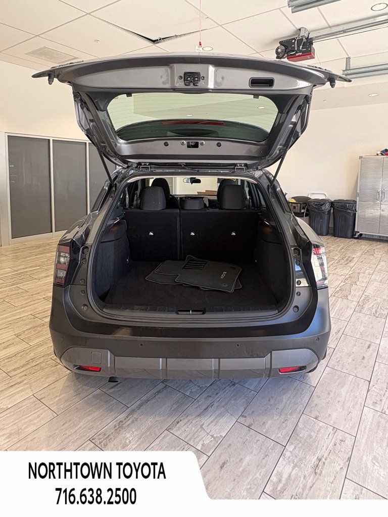 Used 2025 Nissan Kicks S AWD/4WD image 7