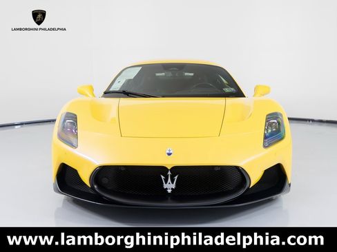 Used 2023 Maserati MC20 Coupe image 2