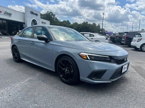 Used 2024 Honda Civic Sport image 3