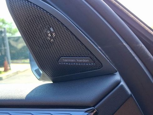 Certified 2025 BMW X3 xDrive30i w/ Premium Package image 22