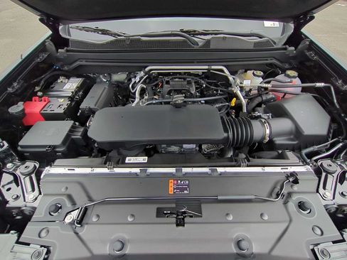 New 2026 Chevrolet Colorado Z71 w/ Z71 Convenience Package 2 AWD/4WD image 28