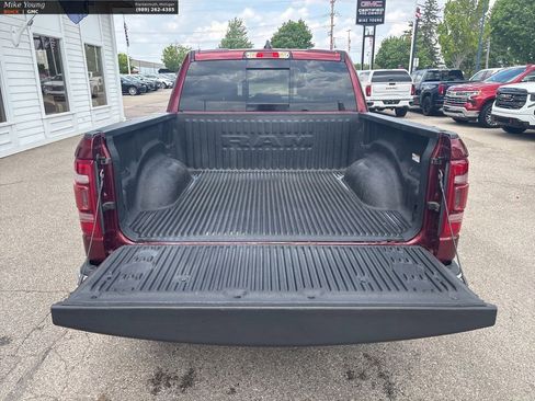 Used 2019 RAM 1500 Big Horn AWD/4WD image 10
