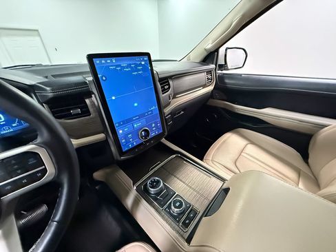 Used 2024 Ford Expedition Limited AWD/4WD image 83