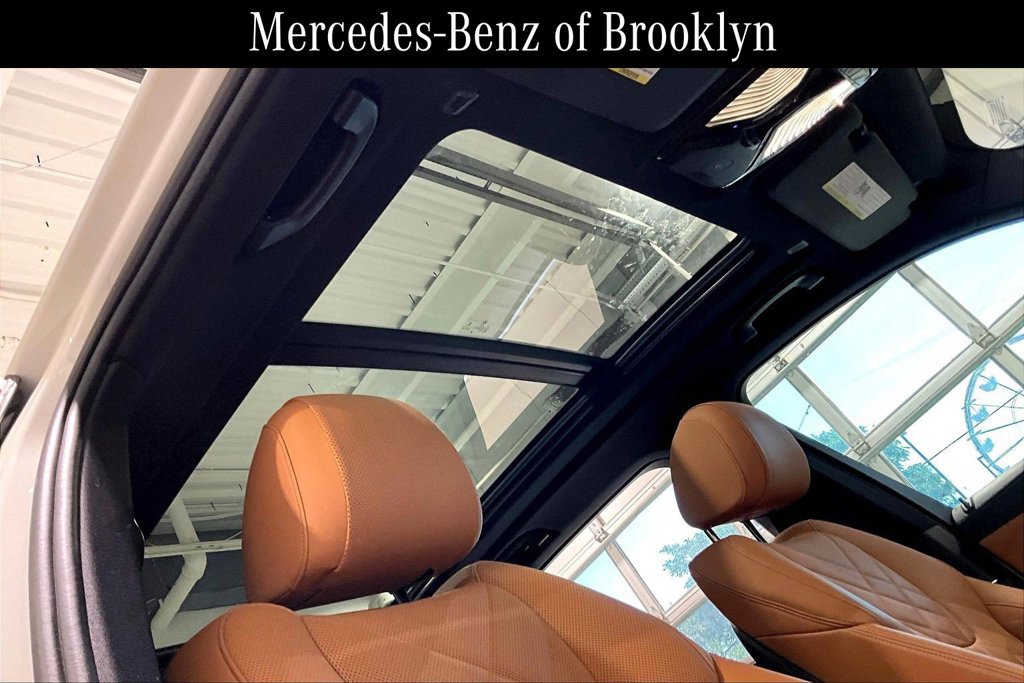 Used 2024 BMW X5 xDrive50e w/ Premium Package AWD/4WD image 14