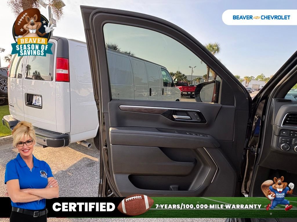 Used 2025 Chevrolet Suburban LS AWD/4WD image 30