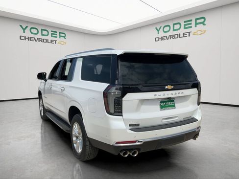 Used 2025 Chevrolet Suburban Premier AWD/4WD image 50