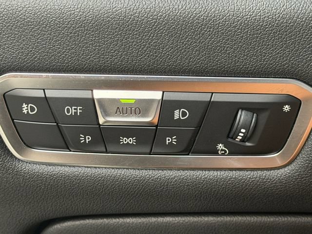 Used 2020 BMW X6 sDrive40i w/ Premium Package RWD image 17