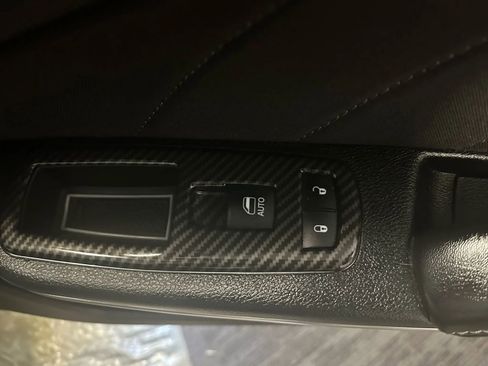 Used 2018 Dodge Charger R/T image 63