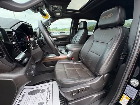 Used 2024 Chevrolet Silverado 2500 High Country w/ Technology Package AWD/4WD image 31