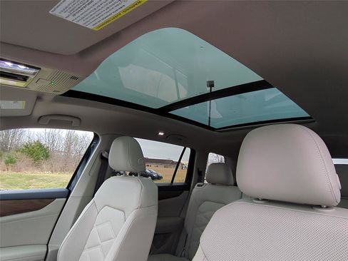 New 2026 Volkswagen Atlas SEL Premium R-Line image 10