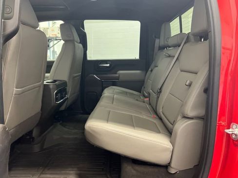 Used 2022 GMC Sierra 3500 SLT w/ SLT Convenience Package image 18