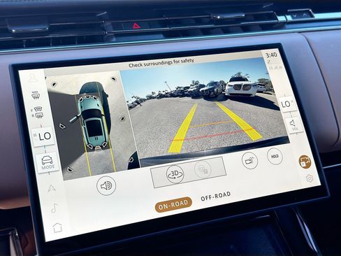 Used 2024 Land Rover Range Rover Sport SE image 36