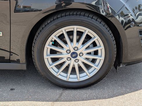 Used 2015 Ford C-MAX SEL w/ Equipment Group 303A FWD image 7