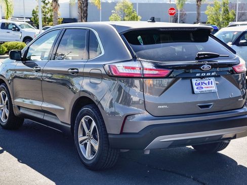Used 2023 Ford Edge SEL w/ Convenience Package image 6