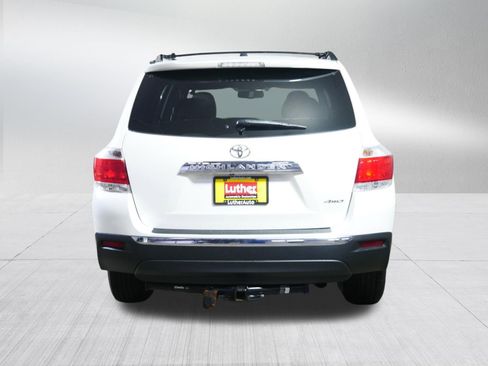 Used 2012 Toyota Highlander SE w/ Tow Pkg AWD/4WD image 6