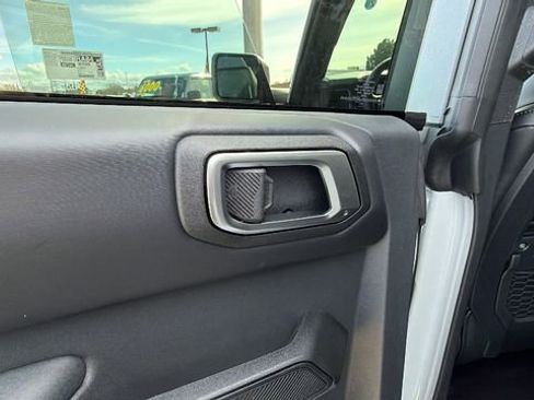 New 2026 Ford Bronco Badlands image 15