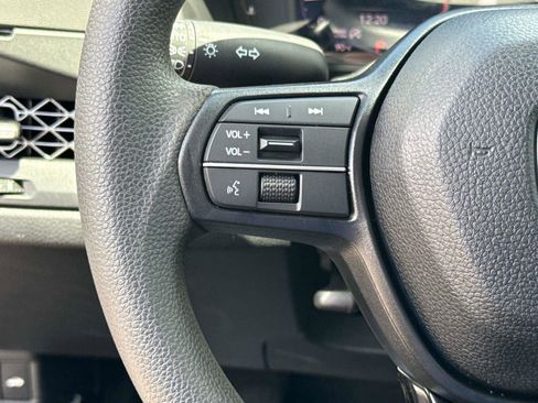 Certified 2023 Honda Accord EX image 29