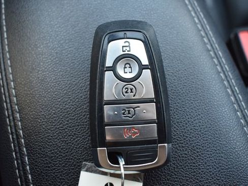 Used 2024 Ford Escape Platinum AWD/4WD image 33