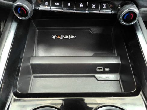 Used 2025 Chevrolet Tahoe LT image 52