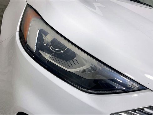 Used 2019 Ford Edge SE w/ SE Fleet Driver's Package image 26