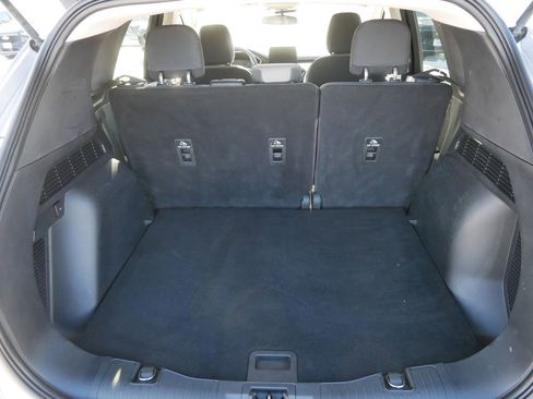 Certified 2020 Ford Escape SE image 8