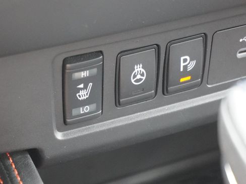 Used 2022 Nissan Frontier PRO-4X AWD/4WD image 27