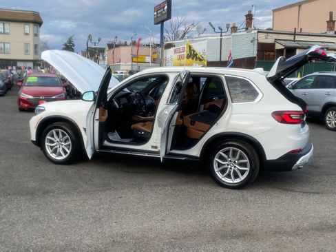 Used 2021 BMW X5 xDrive40i w/ Convenience Package AWD/4WD image 7