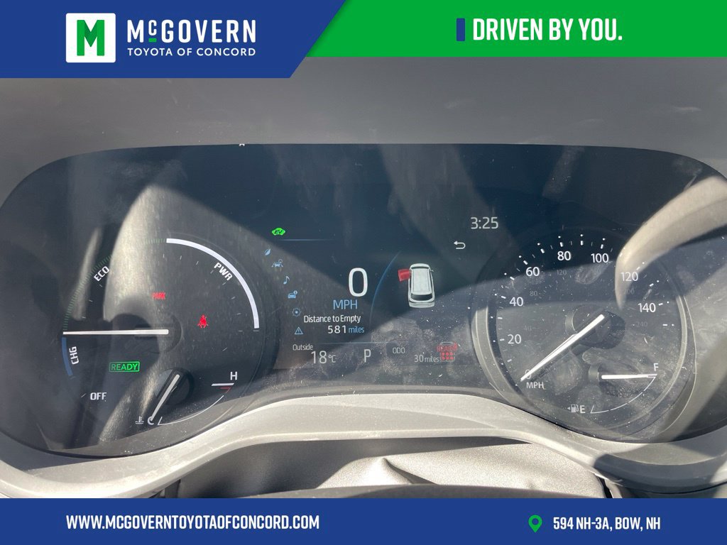 Used 2026 Toyota Sienna XLE FWD image 32