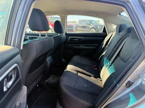 Used 2018 Nissan Altima 2.5 SV image 6