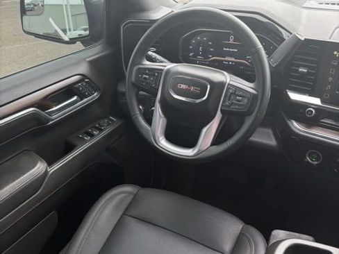 Used 2024 GMC Sierra 1500 SLT image 10