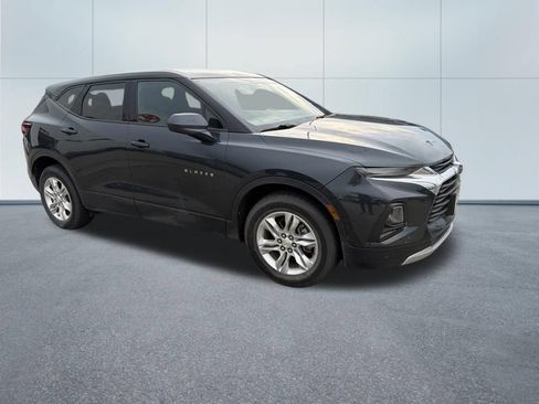 Used 2020 Chevrolet Blazer LT AWD/4WD image 2