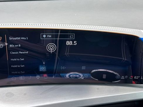 New 2026 Cadillac Vistiq Premium Luxury w/ LPO, Floor Liner Package AWD/4WD image 19