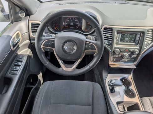 Used 2015 Jeep Grand Cherokee Laredo w/ Quick Order Package 23E AWD/4WD image 14