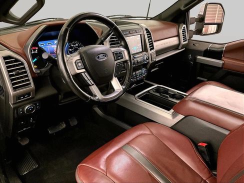 Used 2019 Ford F350 Platinum w/ Platinum Ultimate Package AWD/4WD image 13