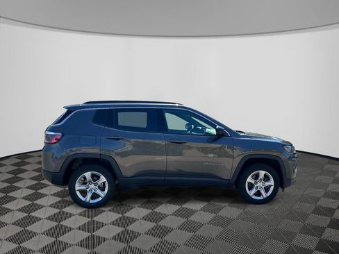 Used 2023 Jeep Compass Latitude AWD/4WD image 7