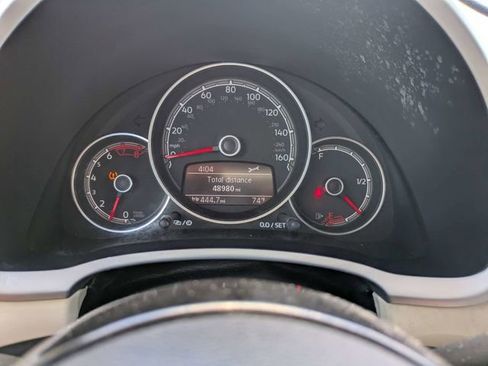 Used 2019 Volkswagen Beetle 2.0T S FWD image 22