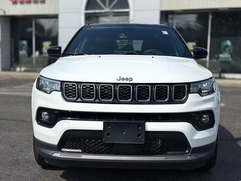 New 2025 Jeep Compass Limited w/ Sun & Sound Group AWD/4WD image 9