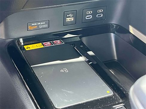 Used 2025 Toyota Camry XSE image 37